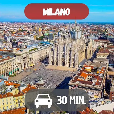 10' Malpensa Airport, Alongside Train Station Apartment *